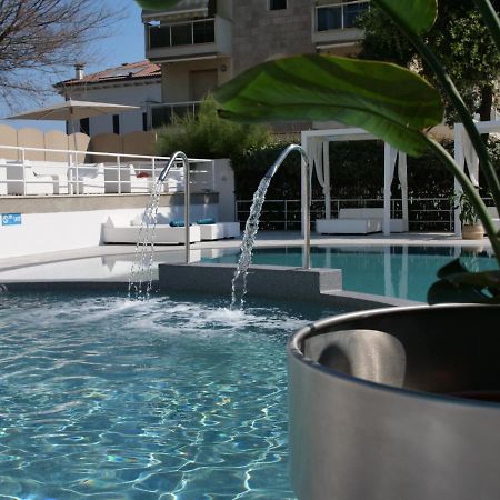 Oxygen Lifestyle Hotel Viserbella di Rimini Esterno foto