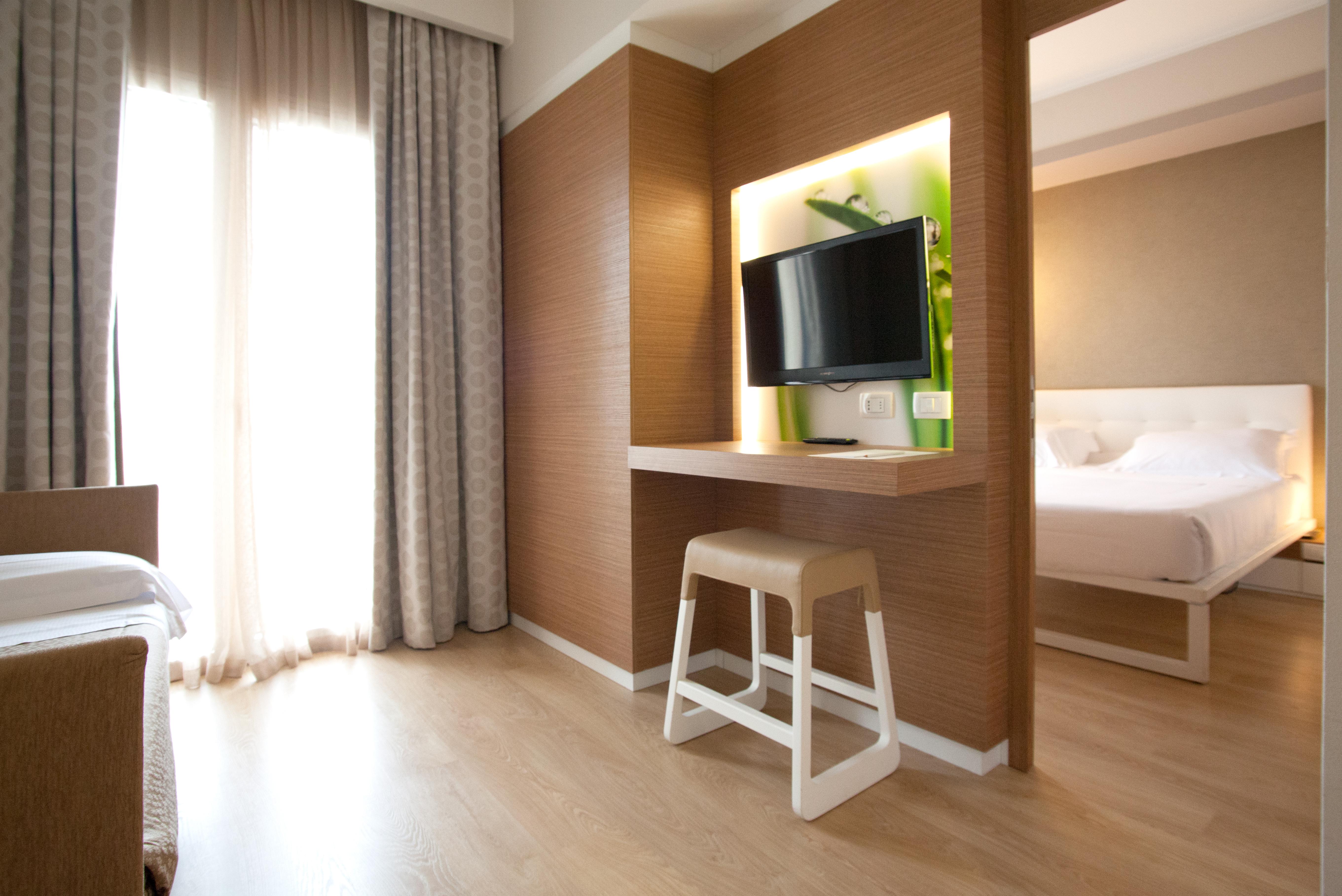 Oxygen Lifestyle Hotel Viserbella di Rimini Esterno foto