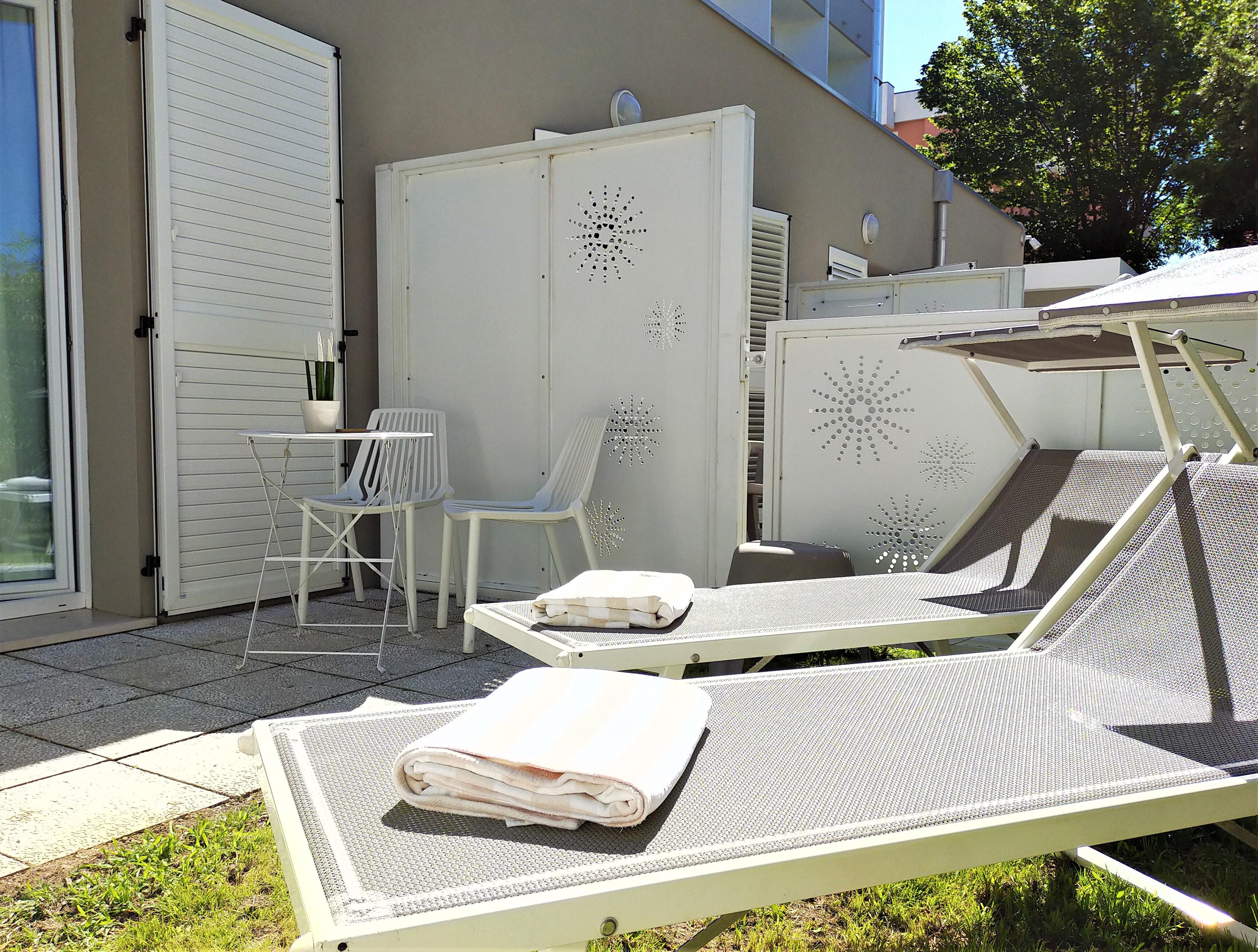 Oxygen Lifestyle Hotel Viserbella di Rimini Esterno foto