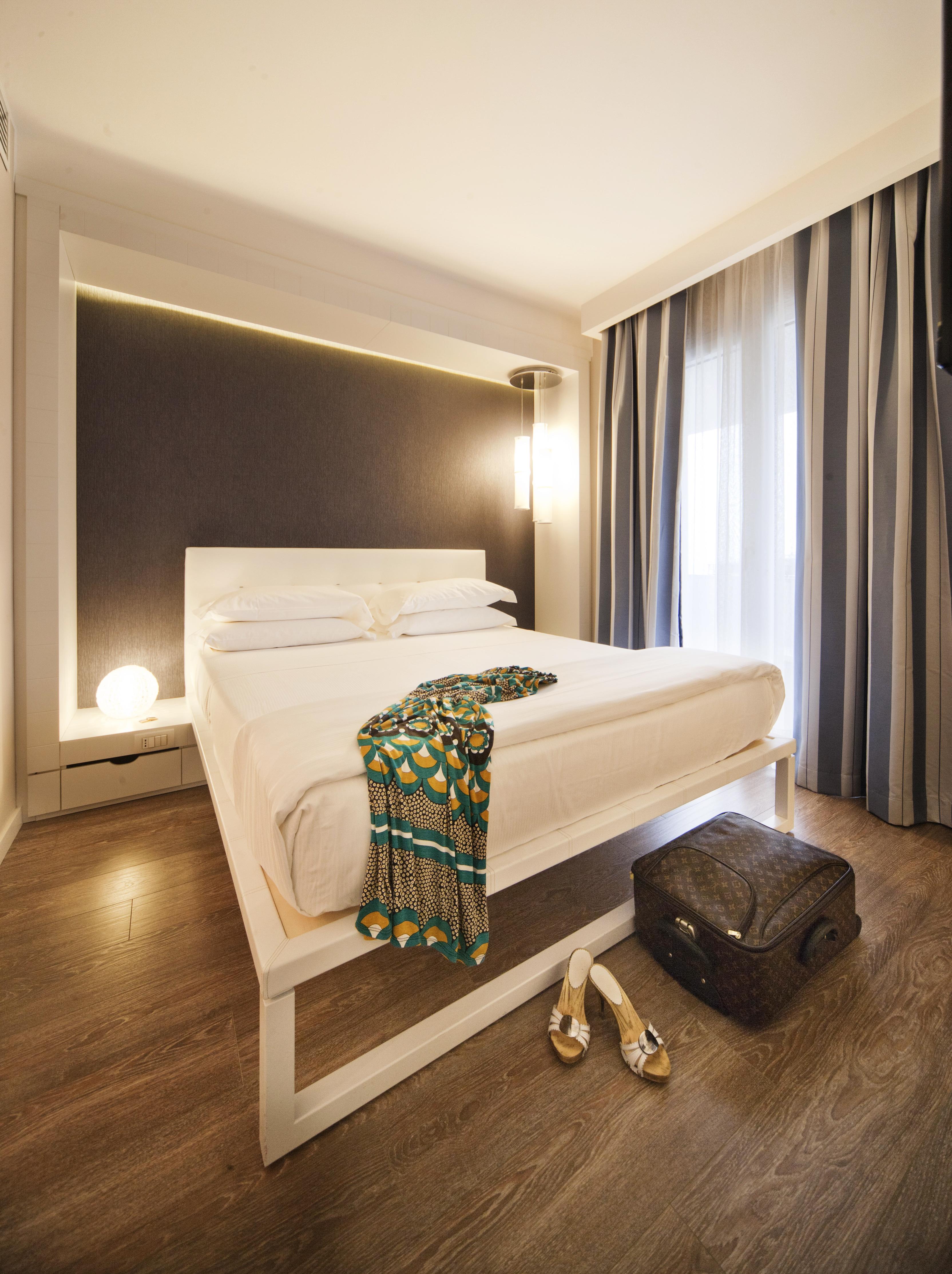 Oxygen Lifestyle Hotel Viserbella di Rimini Esterno foto