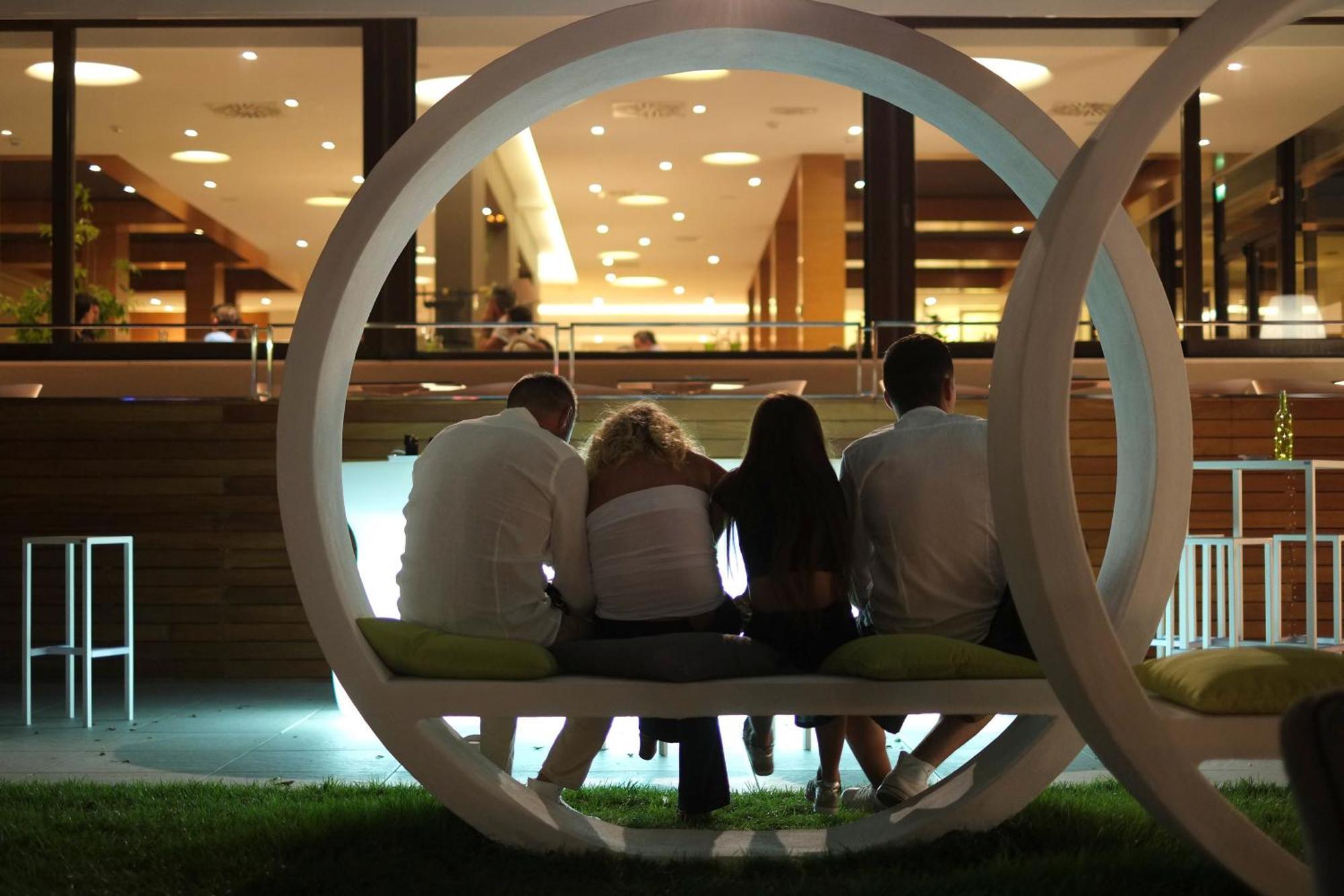 Oxygen Lifestyle Hotel Viserbella di Rimini Esterno foto